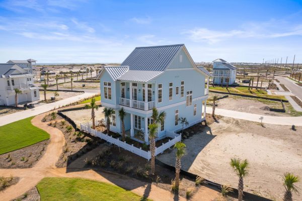 Sterling Creek Homes Coastal House Exterior