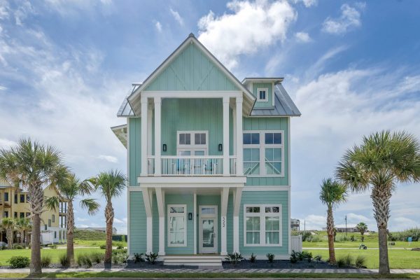 Bernsen Exterior 522 Sunrise