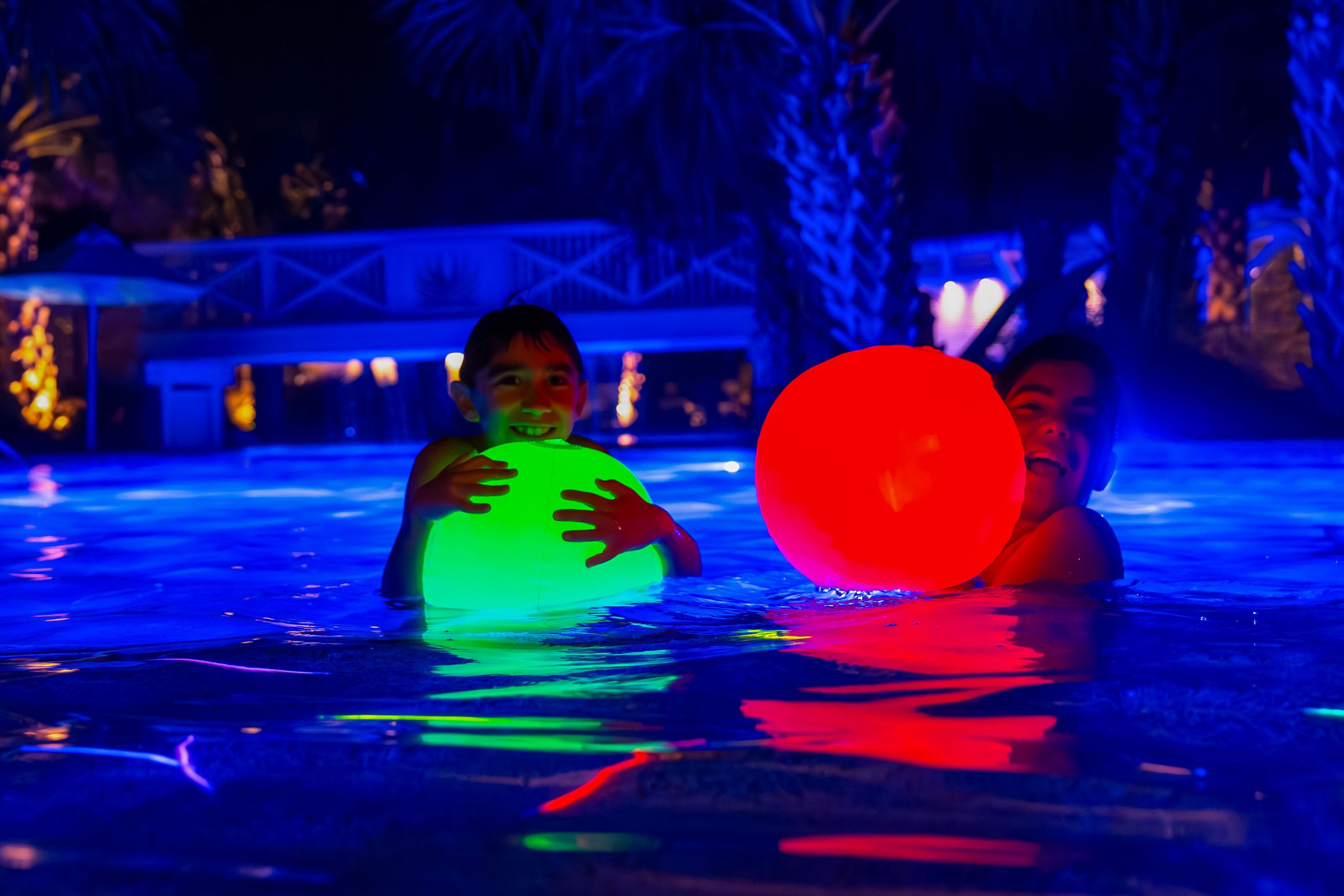 OASIS Glow Party